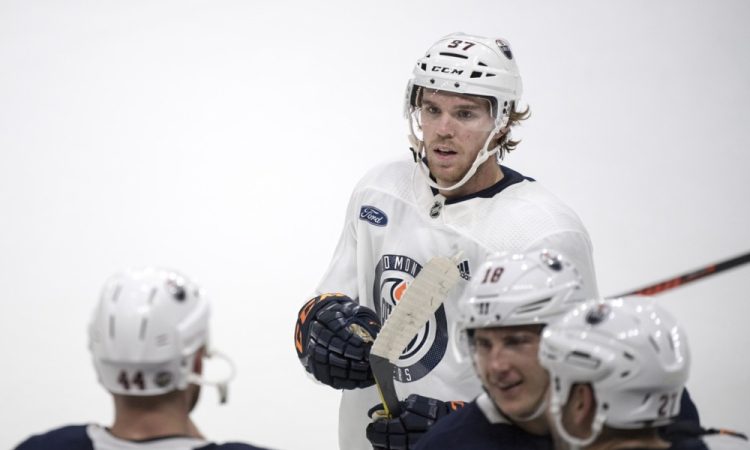 S pomočjo McDavida Edmonton ohranja upanje