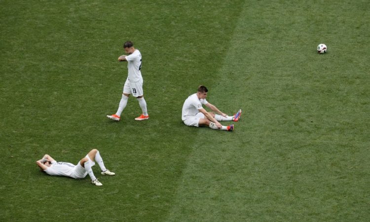 Slovenski nogometaši pred rekordnim številom svojih navijačev z novim remijem