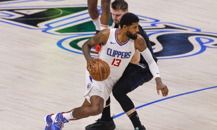 Paul George se seli k Philadelphii