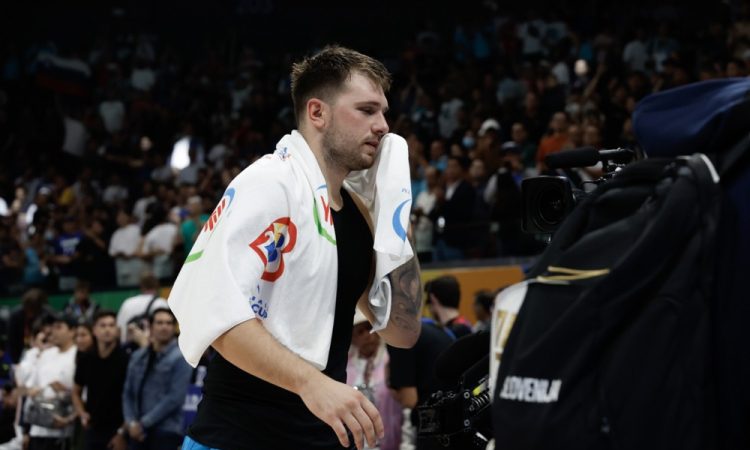 Slovenija v Pireju brez moči proti Hrvaški
