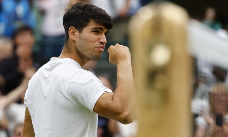 Alcaraz in Gauff brez težav naprej