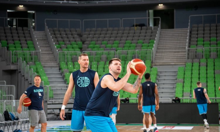 Polfinale proti Grčiji trenutek resnice za slovenske košarkarje