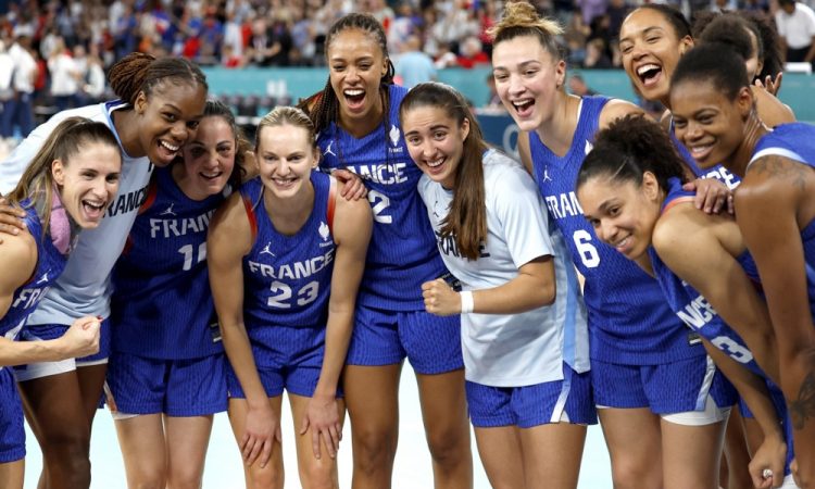 Francoske košarkarice z zmago nad Nemkami v polfinalu olimpijskega turnirja