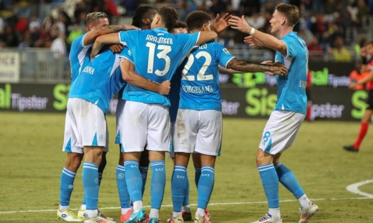Napoli po zmagi v Cagliariju novi vodilni, Inter remiziral v Monzi