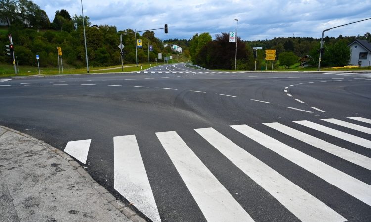 Ta konec tedna vzdrževalna dela na semaforjih v križišču v Žabji vasi 