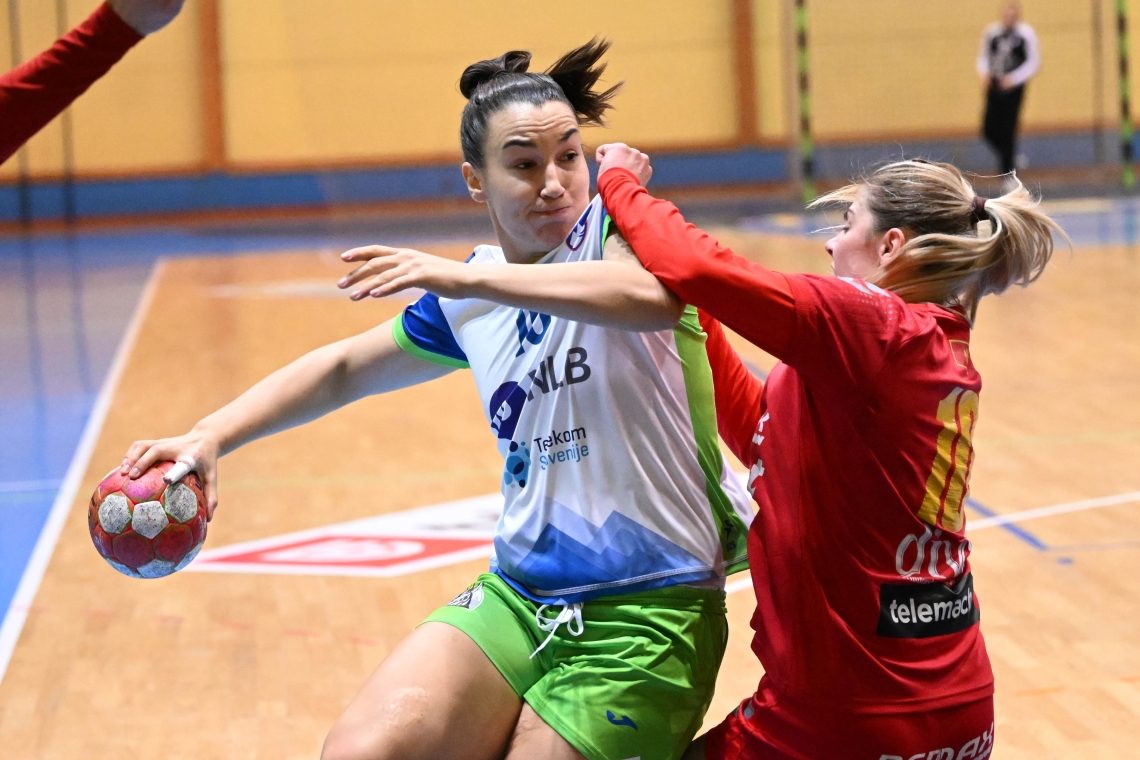 Slovenske rokometašice v Ajdovščini izgubile proti Črnogorkam