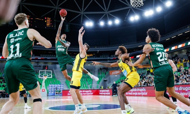 Košarkarji Cedevite Olimpije so premagali Aris z 98:79 
