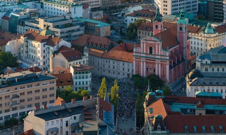 Na Prešernov dan tradicionalno številne prireditve in brezplačni obiski kulturnih ustanov po vsej državi