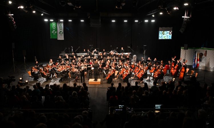 Novomeški simfonični orkester znova navdušil