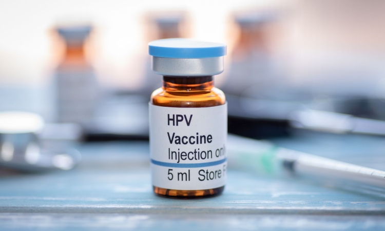 Cepljenje mladih ob dnevu ozaveščanja o HPV