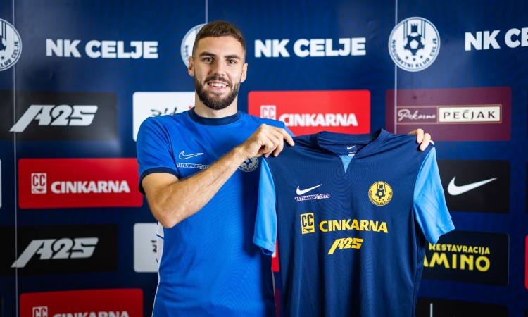 Danijel Šturm bo okrepil napad Celja