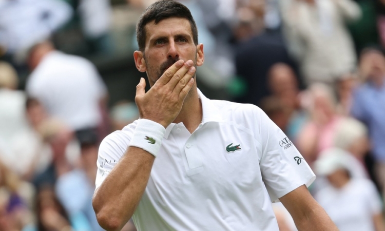 Novak Đoković ostaja v igri za zgodovinski rekord