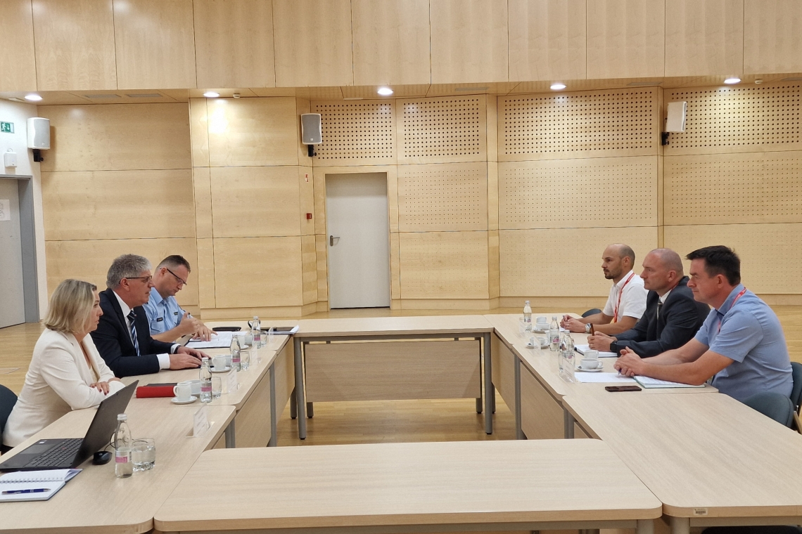 Ministrstvo in policija v skupno pobudo za večjo varnost kmetov