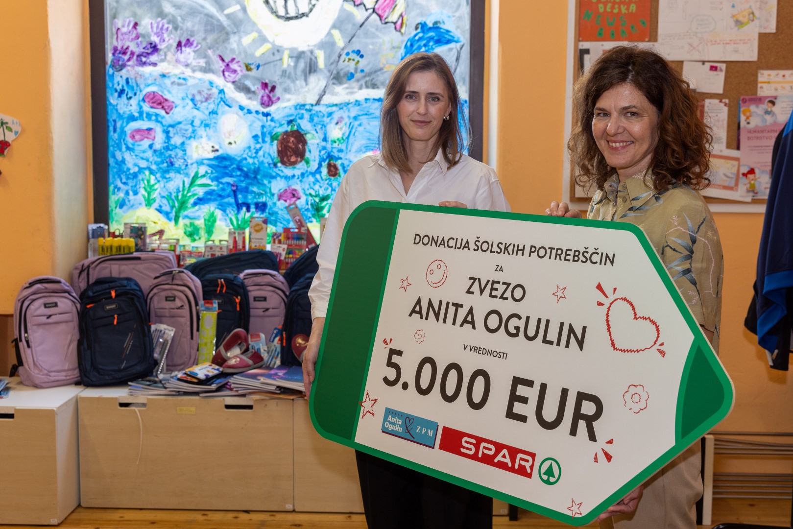V Sparu z donacijo šolskih potrebščin pomagali več kot 200 otrokom