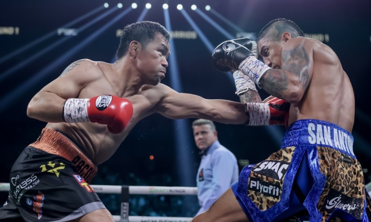 Boksarski povratnik Pacquiao po točkah izgubil proti Barriosu