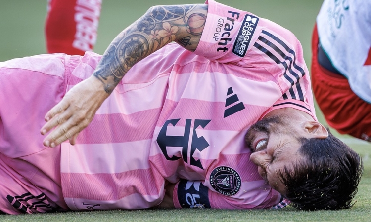 Lionel Messi je odšepal z igrišča ob zmagi Miamija