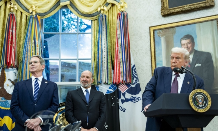 Trump uveljavil nove carine za desetine držav, poudaril ameriški protekcionizem
