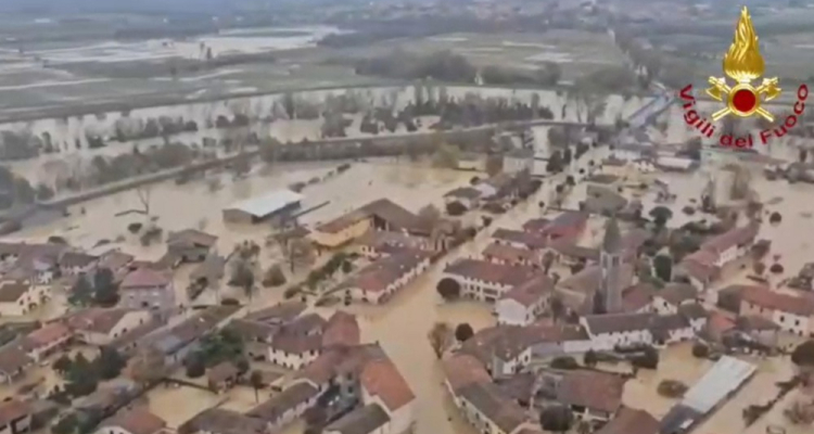 Poplave v Furlaniji-Julijski krajini prisilile k evakuaciji 300 prebivalcev vasi Vrša