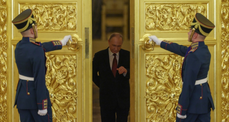 Putin ponudil posredovanje za umiritev razmer na Bližnjem vzhodu, Ukrajina pod novim valom napadov